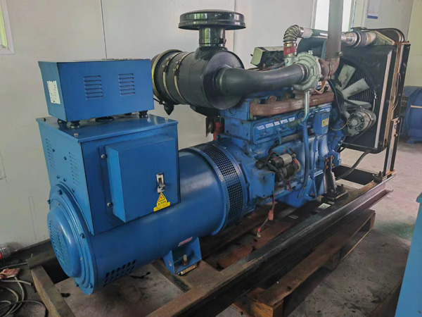 迎江100kW柴油发电机组使用多级机油有哪些优缺点？